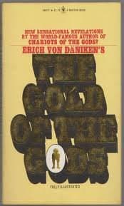 The Gold of the Gods [Mass Market Paperback] Erich Von Daniken and Michael Heron by null