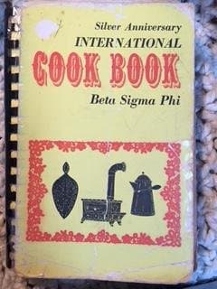 Silver Anniversary International Cook Book Beta Sigma Phi [Spiral-bound] various by null