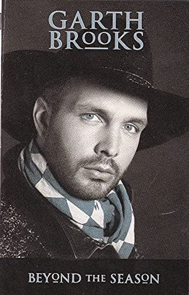 Beyond the Season [Audio Cassette] [Audio Cassette] Brooks, Garth by null