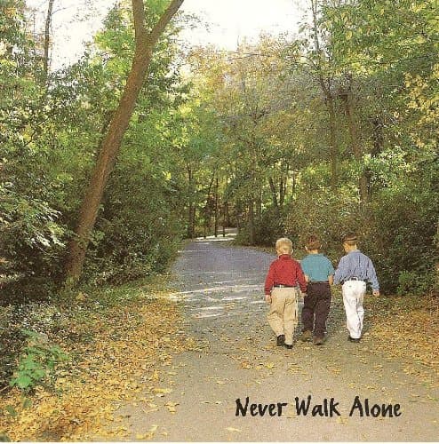 Never Walk Alone [Audio CD] Kary Burns; James Marsden and Danny O'Very by null