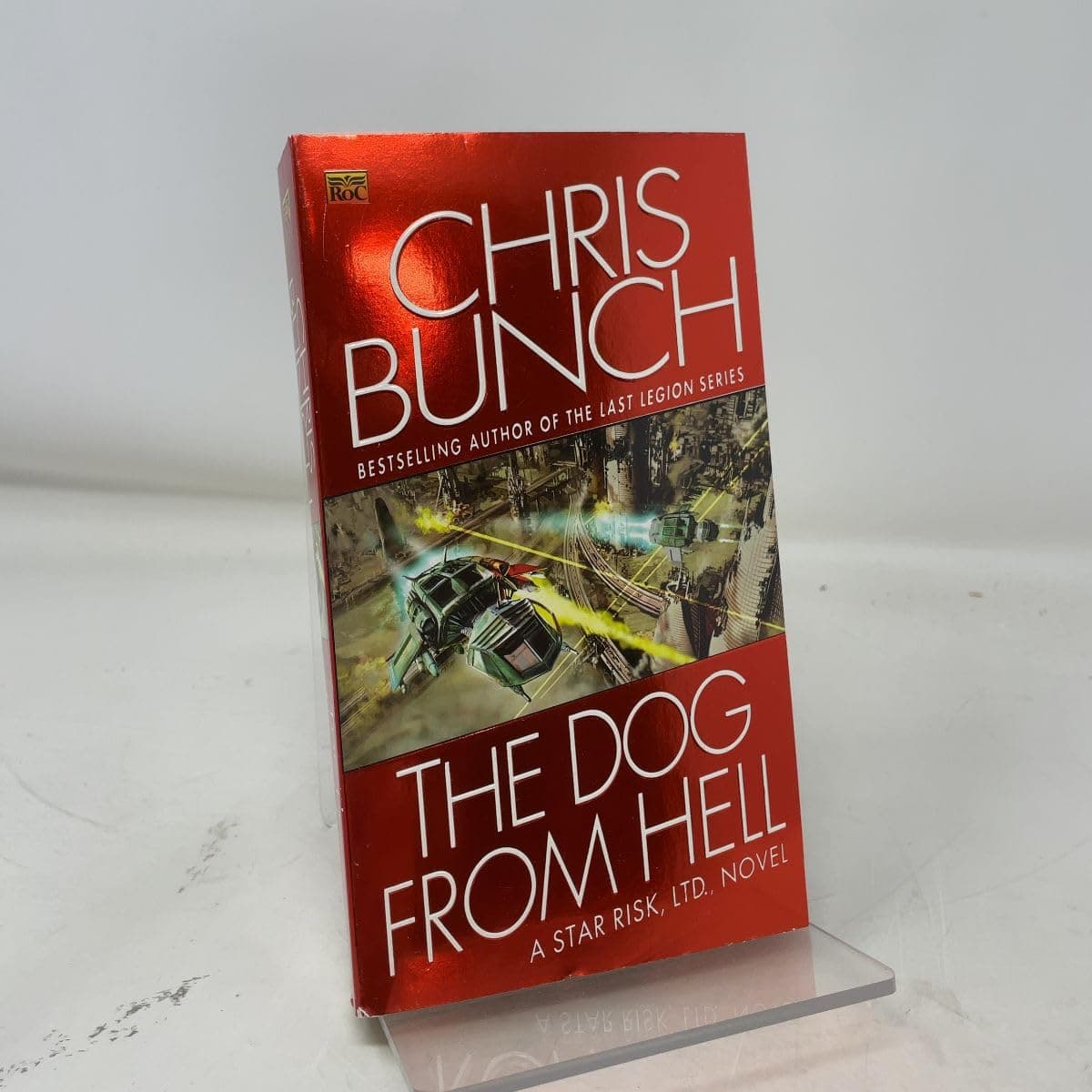 The Dog From Hell (Star Risk #4) Bunch, Chris by null