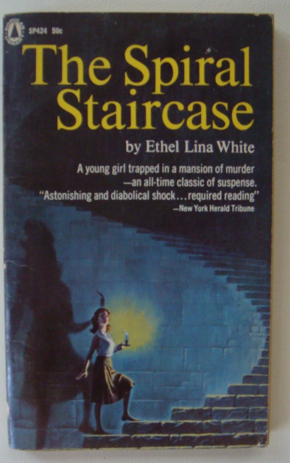 The Spiral Staircase [Mass Market Paperback] White, Ethel Lina by null