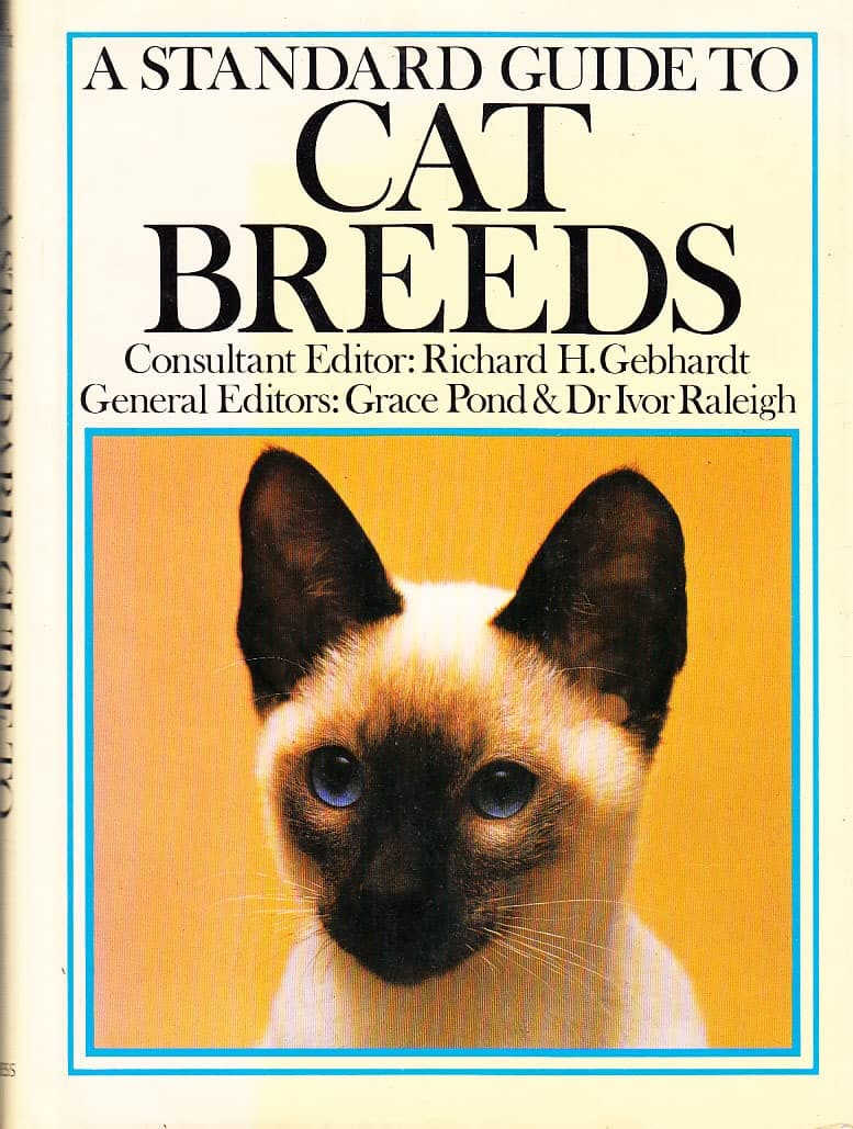 Standard Guide to Cat Breeds by Richard H Gerbhardt