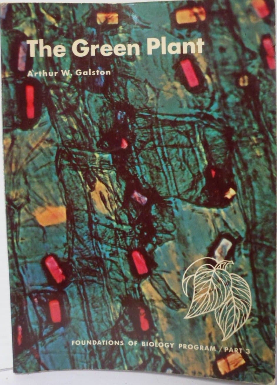 The Green Plant (Foundations of Biological Programs) [Paperback] Galston, Arthur W. by null