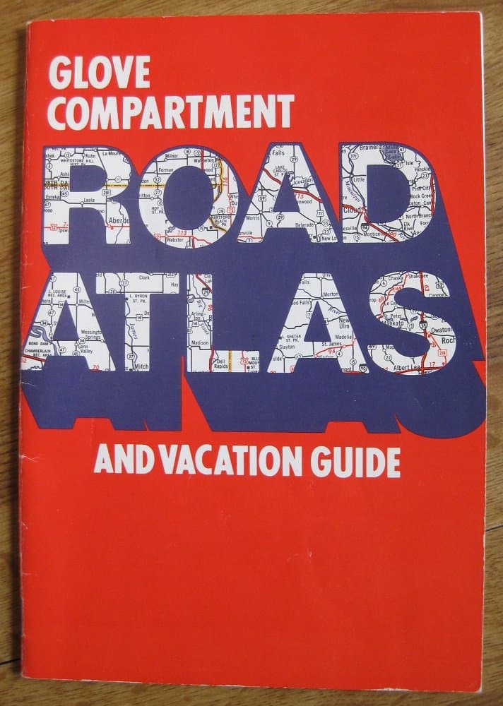 Hammond glove compartment road atlas and vacation guide [Paperback] Hammond World Atlas Corporation by null