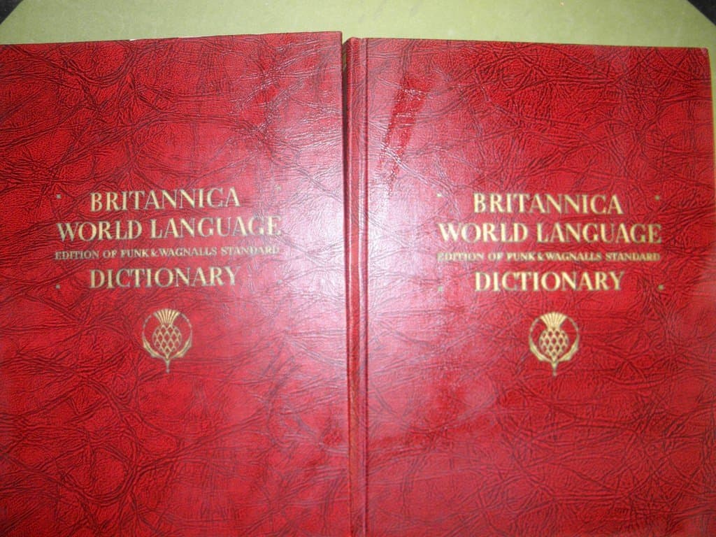 Funk & Wagnalls standard dictionary of the English language. International ed. Combined with Britannica world language dictionary - [complete in 2 volumes] [Hardcover] Encyclopaedia Britannica, Inc. by null