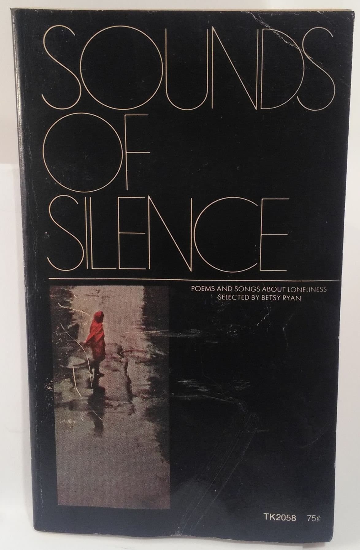 Sounds of Silence [Mass Market Paperback] Betsy Ryan by null