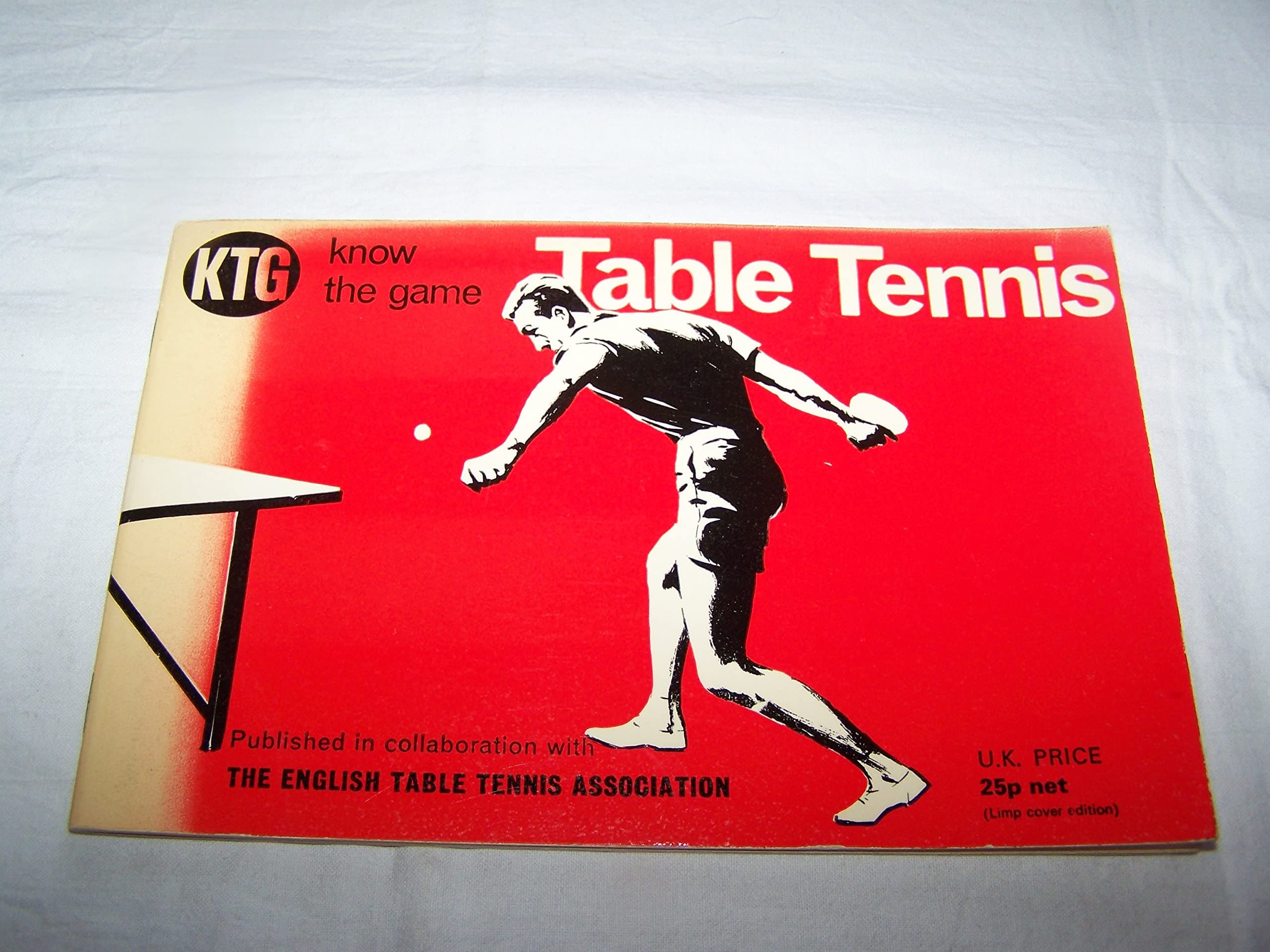 Table Tennis (Know the Game) [Paperback] Jack Carrington by null