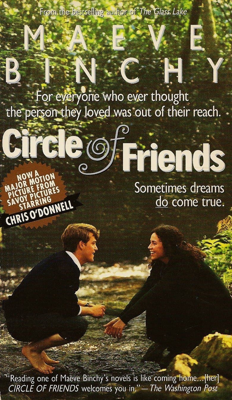 Circle of Friends [Paperback] Maeve Binchy by null
