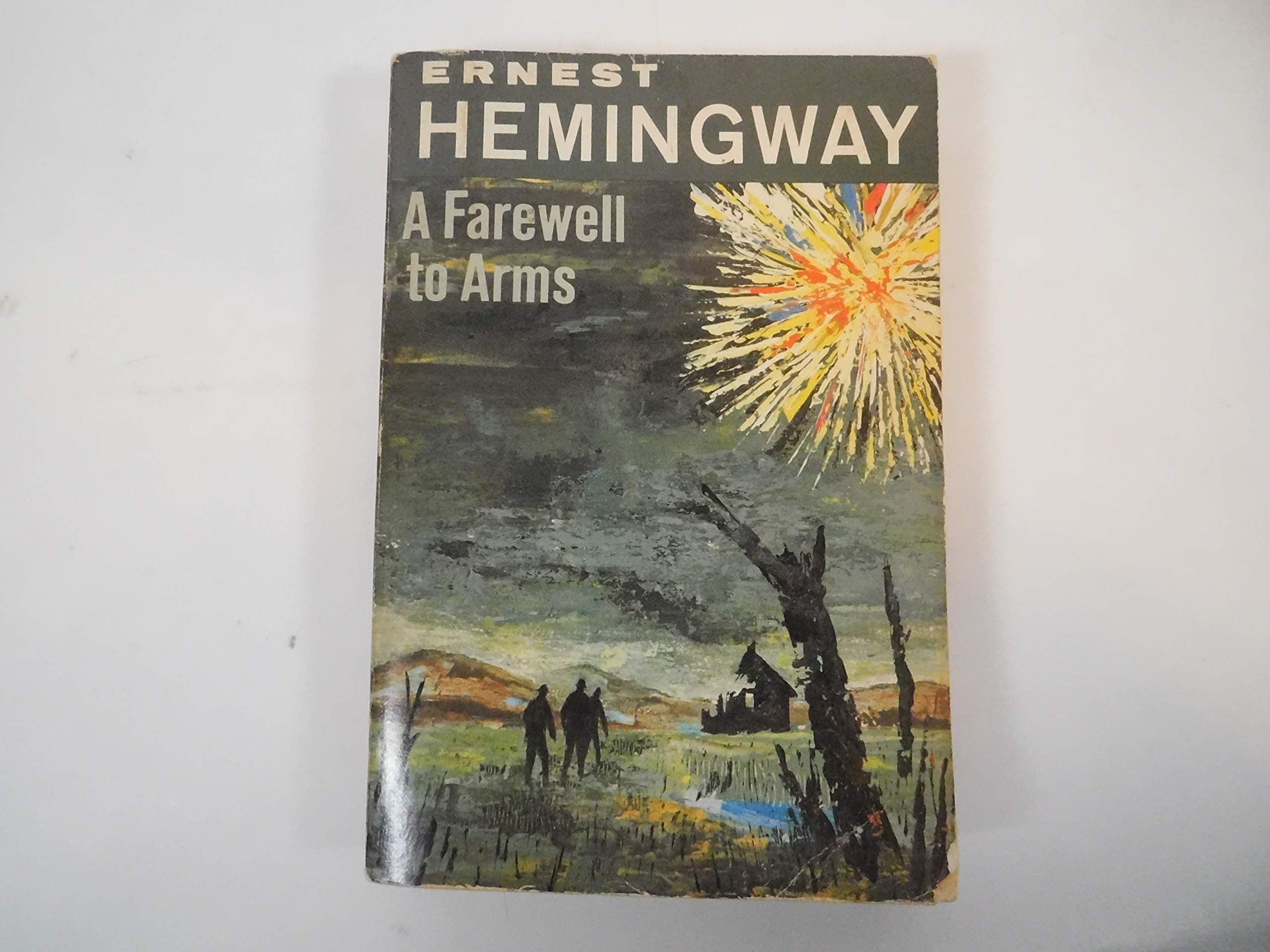 A Farewell to Arms [Paperback] Ernest Hemingway by null
