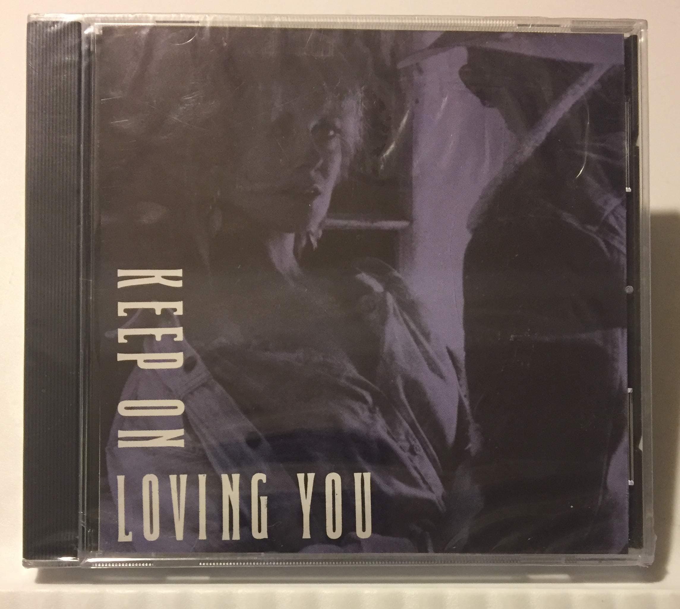 Keep On Loving You [Audio CD] Bangles; Cheap Trick; Loverboy; Outfield; Bad English and Sade by null