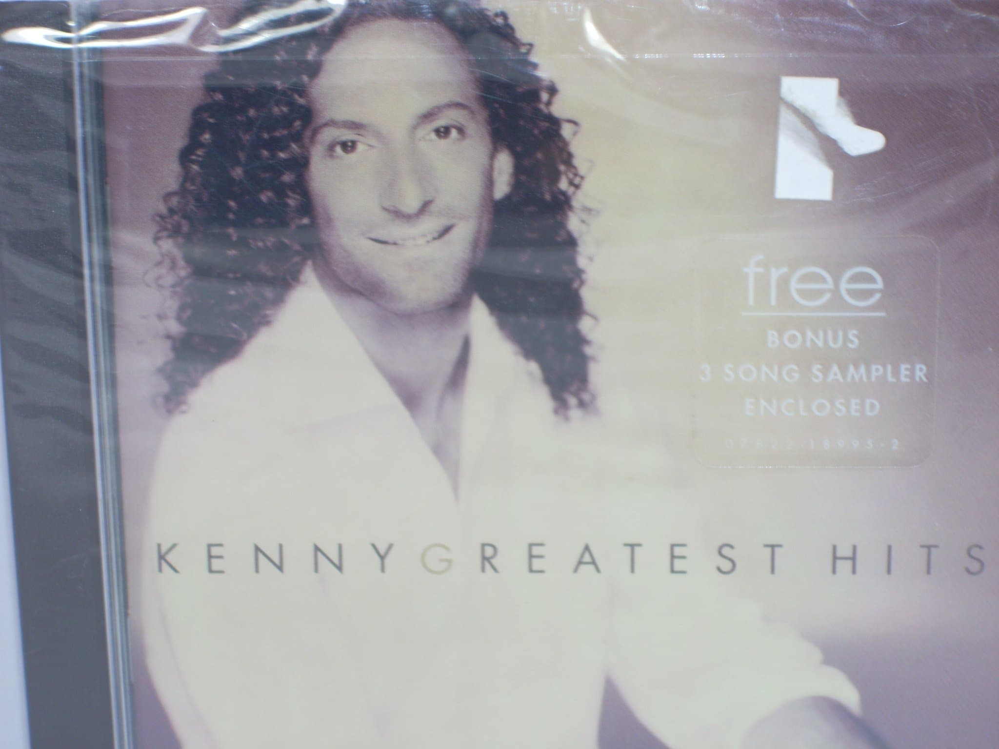 Kenny G. - Greatest Hits [Circuit City Limited Edition] [Audio CD] by null