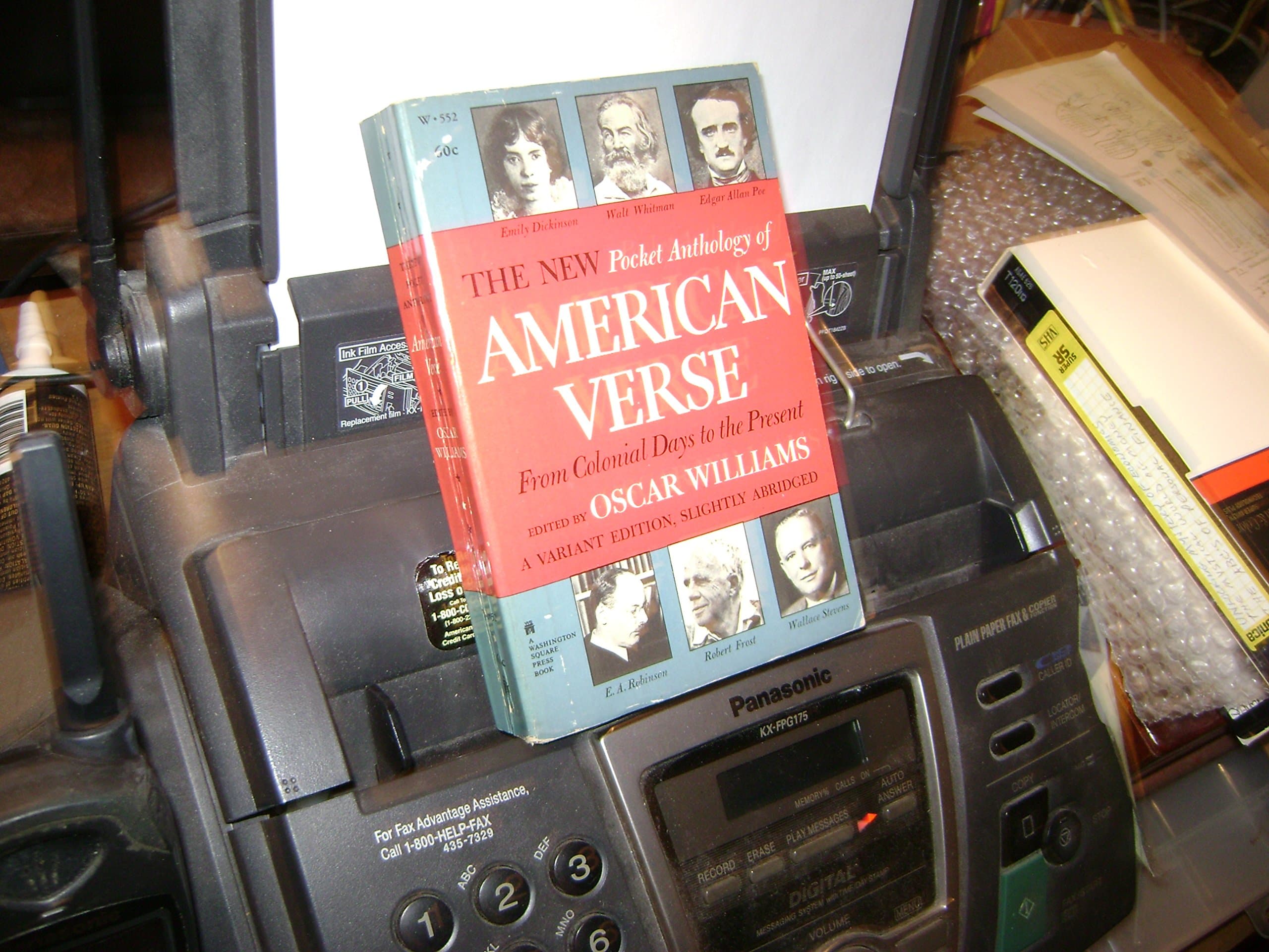 The new pocket anthology of American verse from colonial days to the present. [Paperback] Oscar William Editor by null