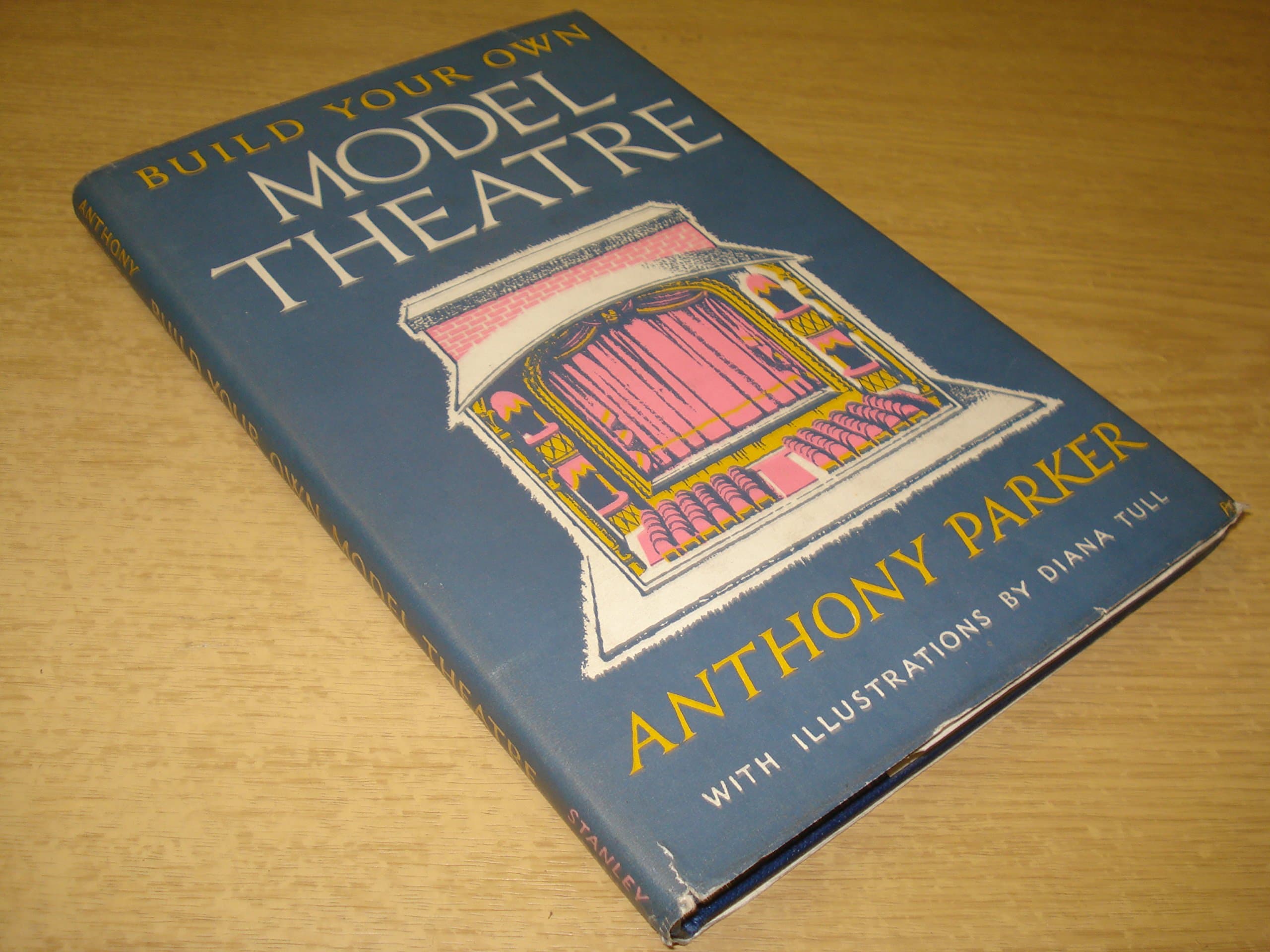 Build Your Own Model Theatre [Hardcover] parker, anthony by null