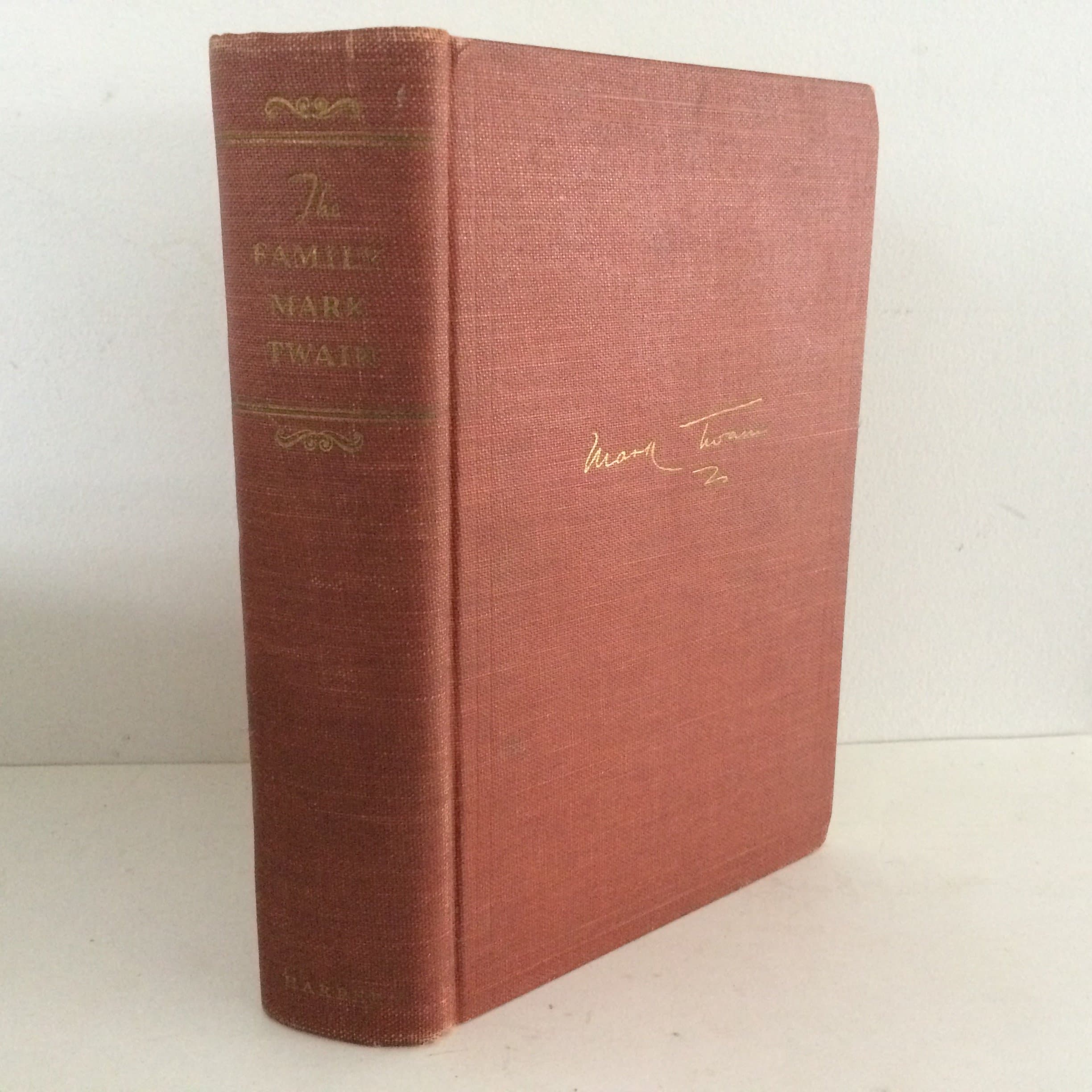 THE FAMILY MARK TWAIN [Leather Bound] Mark Twain and Robert Josephy by null