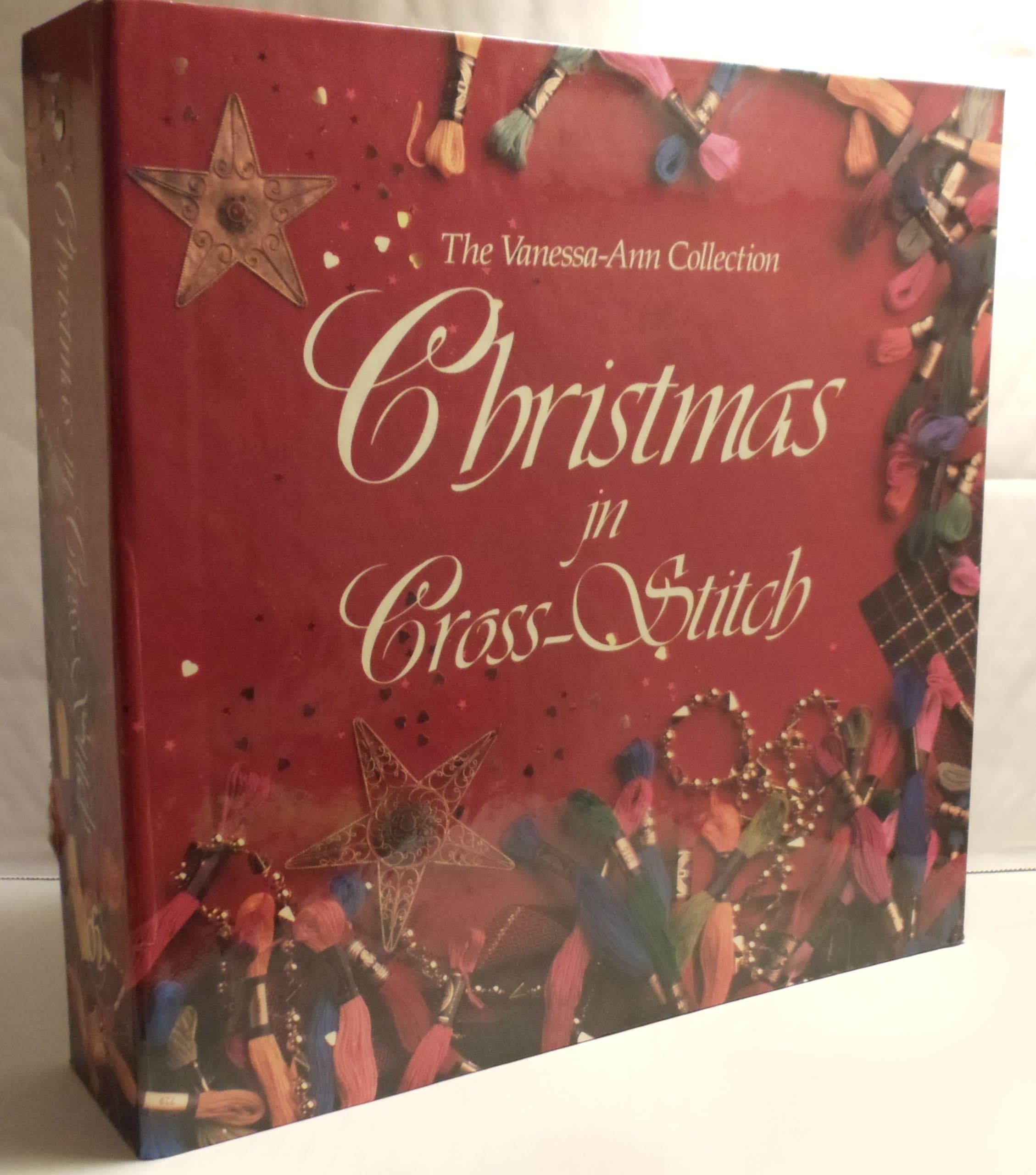 The Vanessa-Ann Collection: Christmas In Cross-Stitch [Hardcover] Fitzpatrick, Nancy J. (Editor) by null