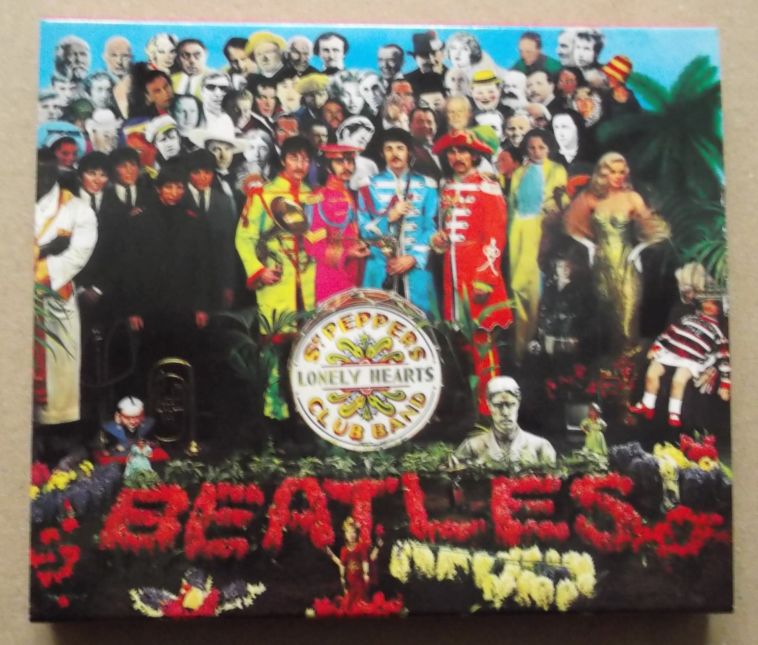 Sgt. Pepper's Lonely Hearts Club Band [Audio CD] The Beatles by null