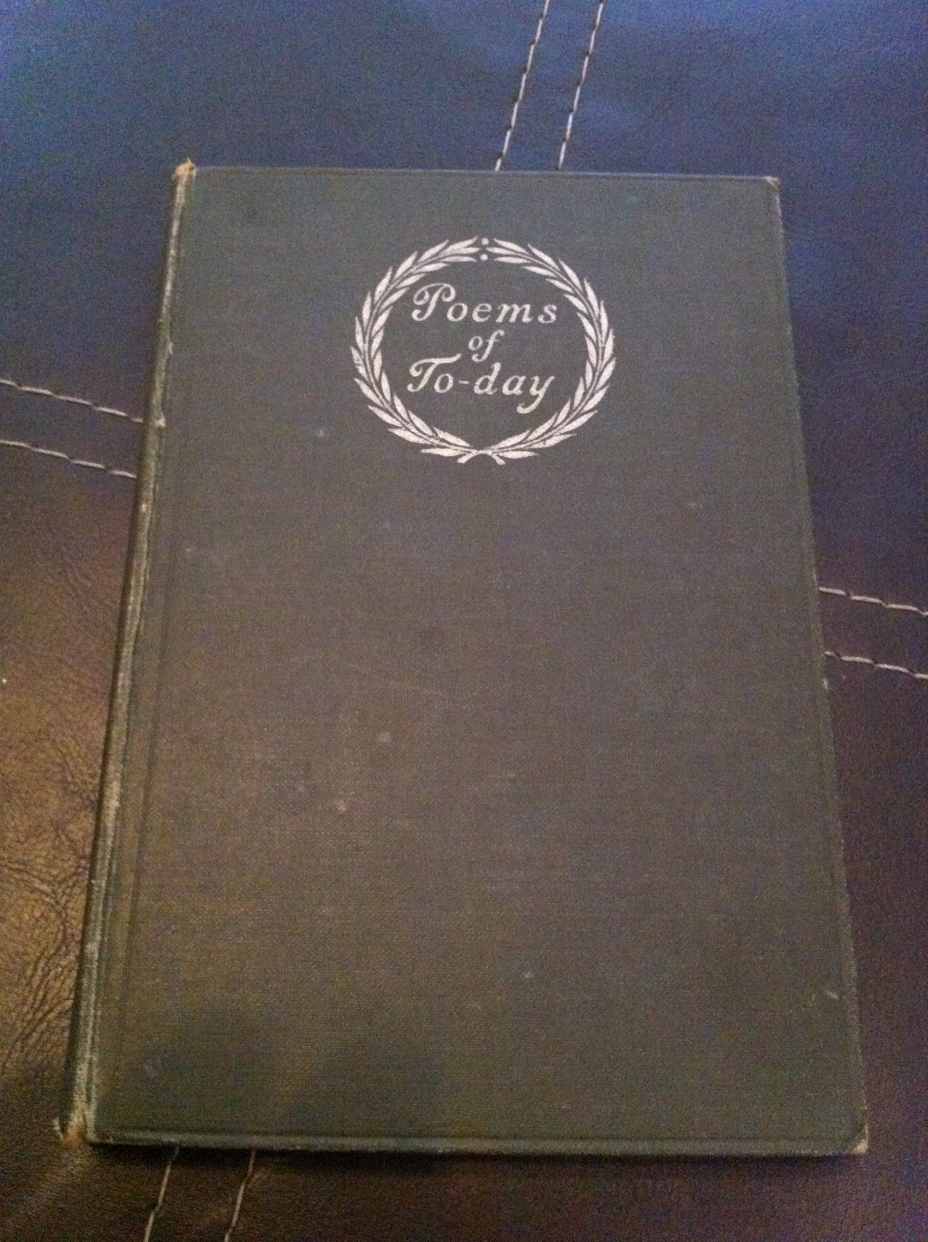 POEMS OF TO-DAY: AN ANTHOLOGY [Hardcover] Sidgwick & Jackson, Ltd. by null