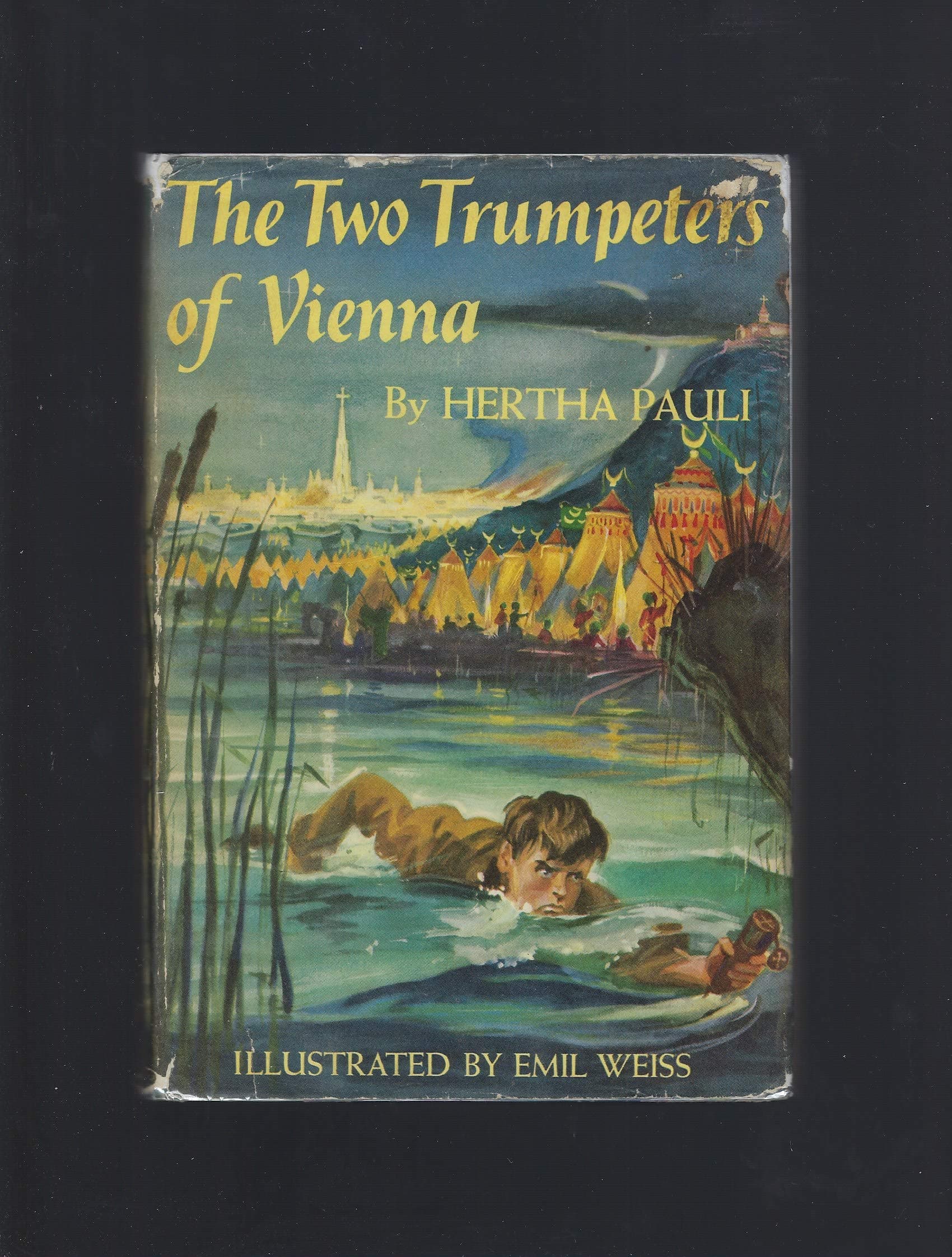 The two trumpeters of Vienna; (Clarion books) Pauli, Hertha Ernestine by null