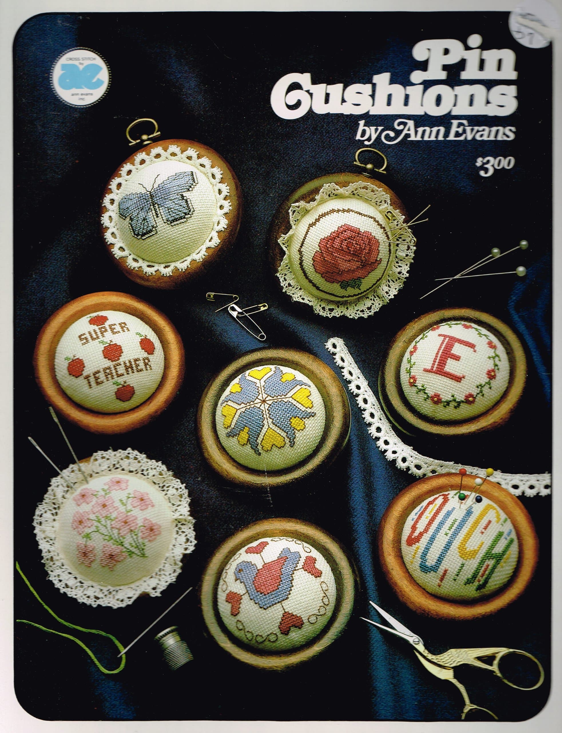 Pin Cushions By Ann Evans [Paperback] byAnn Evans by null