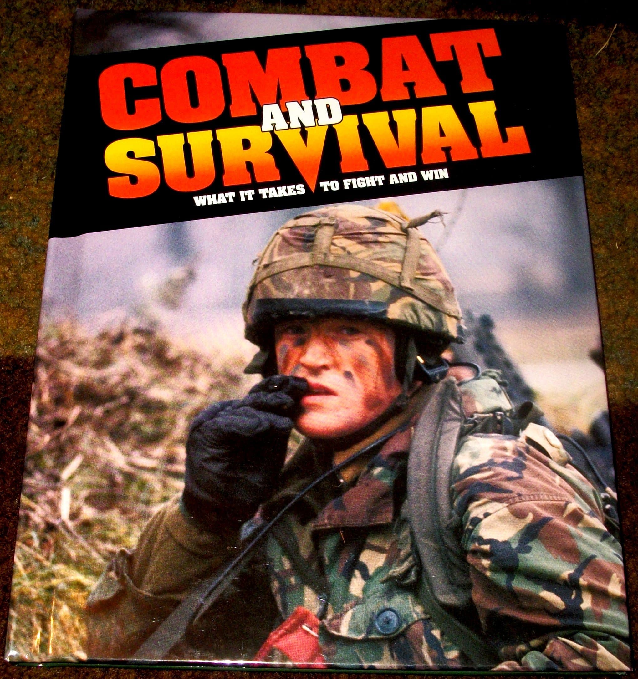Combat and Survival: What It Takes to Fight and Win (Volume 12) (No. 12) [Unknown Binding] H.S. Stuttman by null