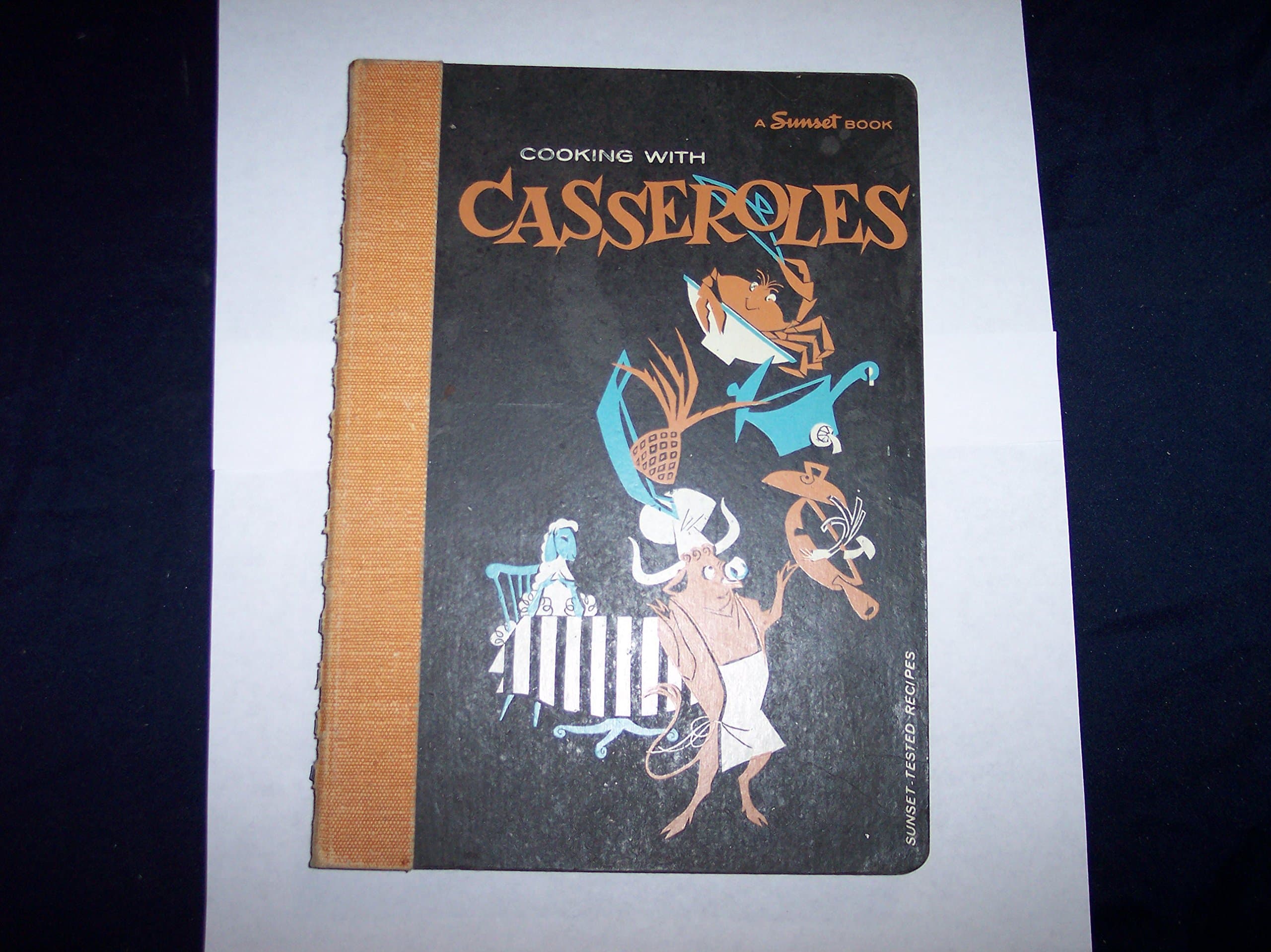COOKING WITH CASSEROLES [Spiral-bound] Editors of Sunset Magazine by null