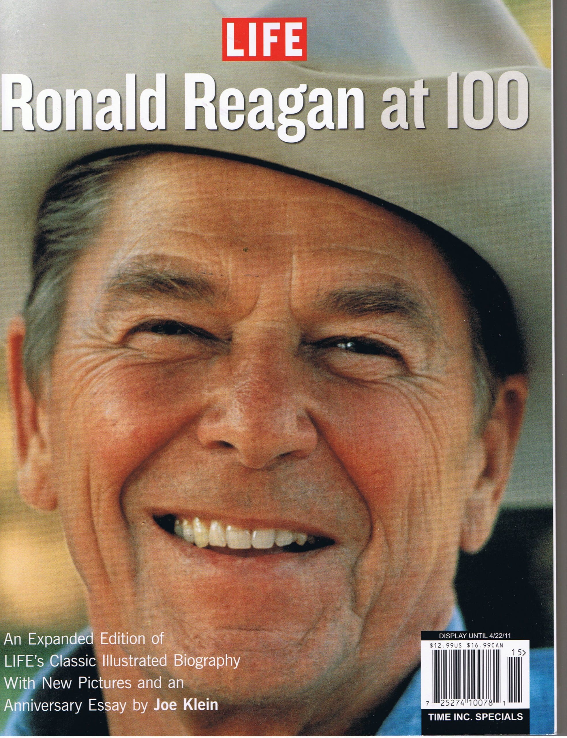Life Ronald Reagan At 100 (An Expanded Edition of Life's Classic Illustrated Biography) [Single Issue Magazine] Time Home Entertainment Inc by null