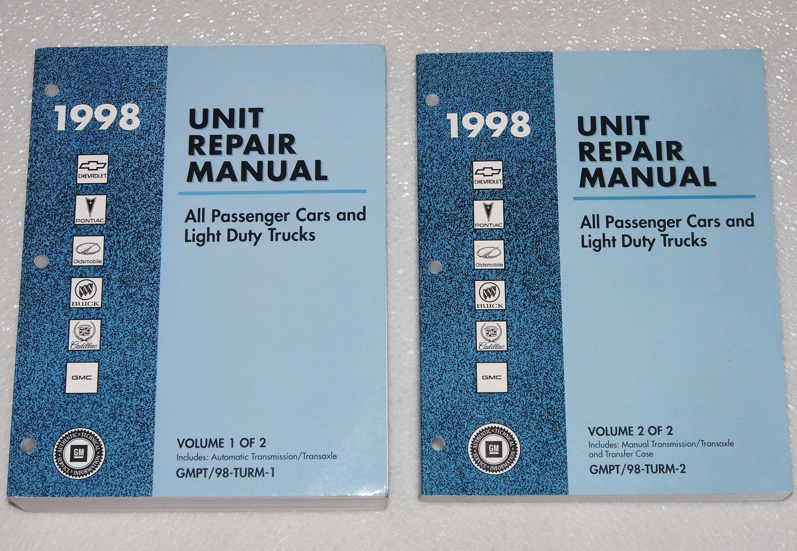 1998 Unit Repair Manual: All Passenger Cars and Light Duty Trucks. Volume 1: GMPT/98-Turm-1 & Volume 2: GMPT/98-Turm-2 (Two Volumes) [Paperback] general motors by null