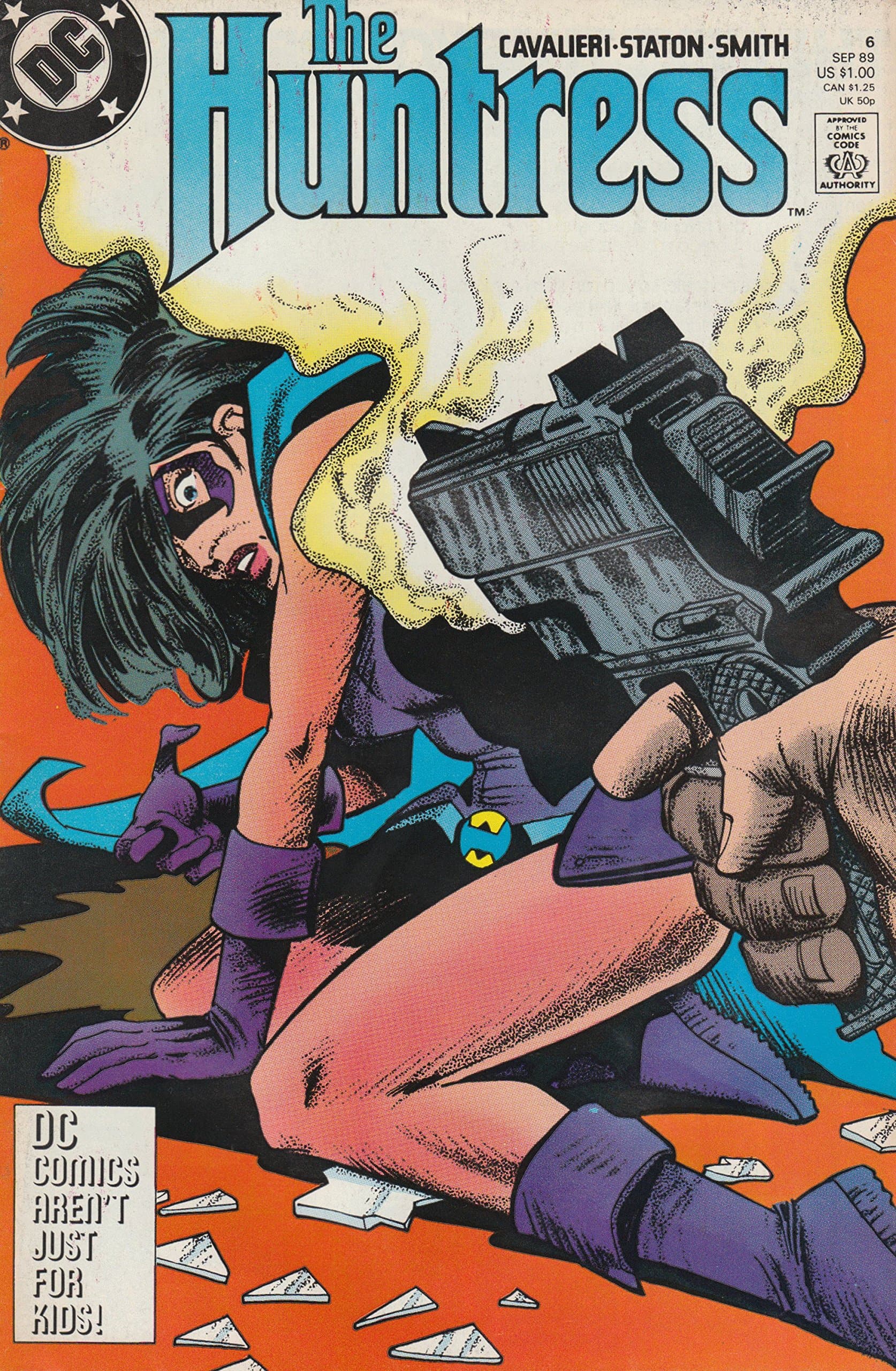 The Huntress Comic # 6 - DC Comics - September 1989 [Unknown Binding] unknown author by null