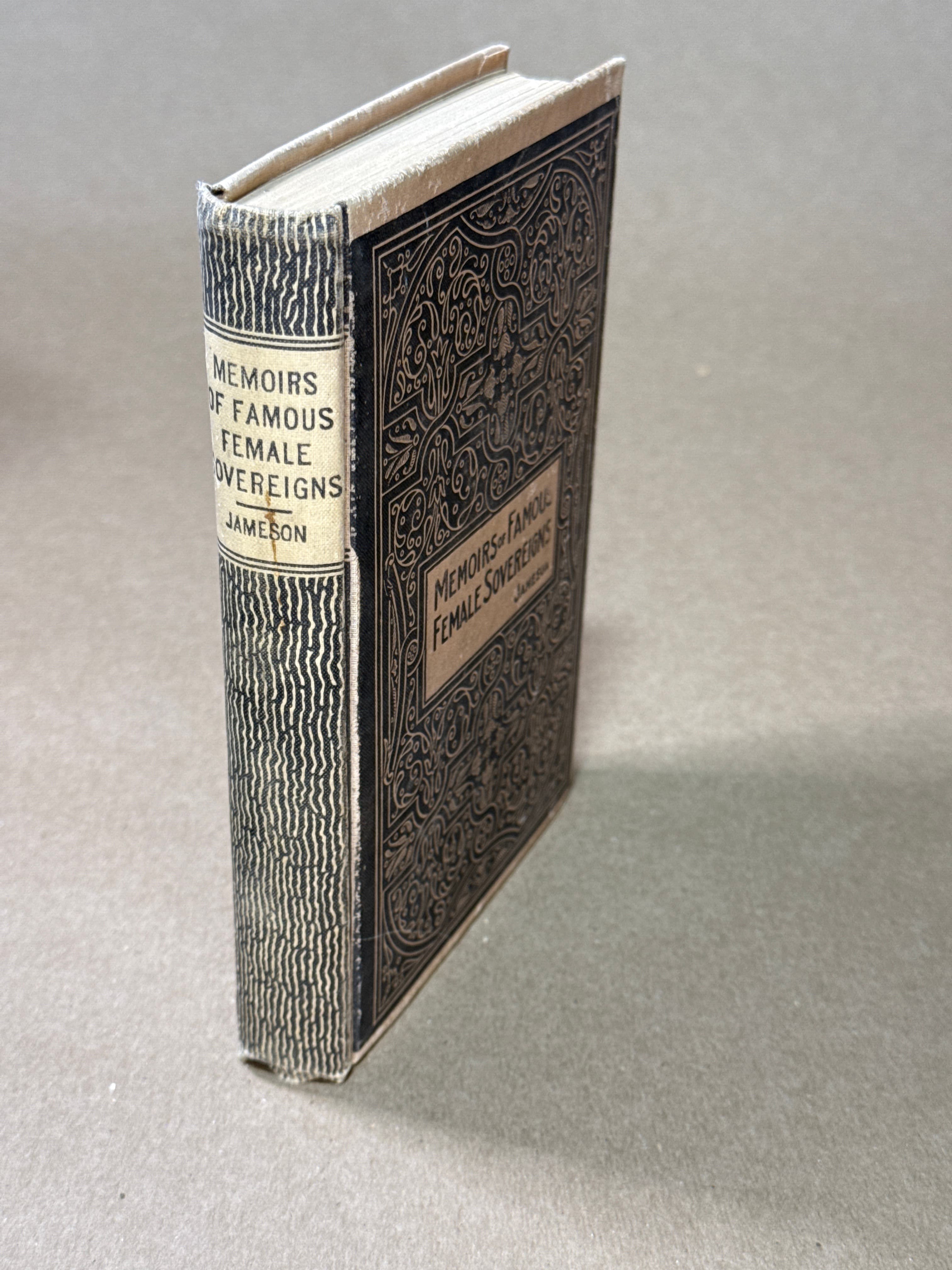Memoirs of Famous Female Sovereigns [Hardcover] Mrs Jameson 1910 by Mrs. Jameson - quarter view showing binding condition