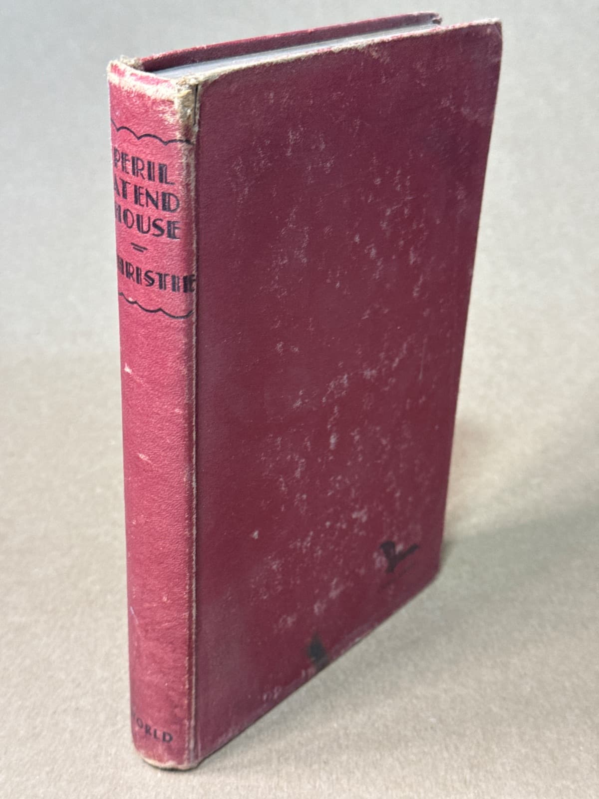 Peril at End House by Agatha Christie - front cover