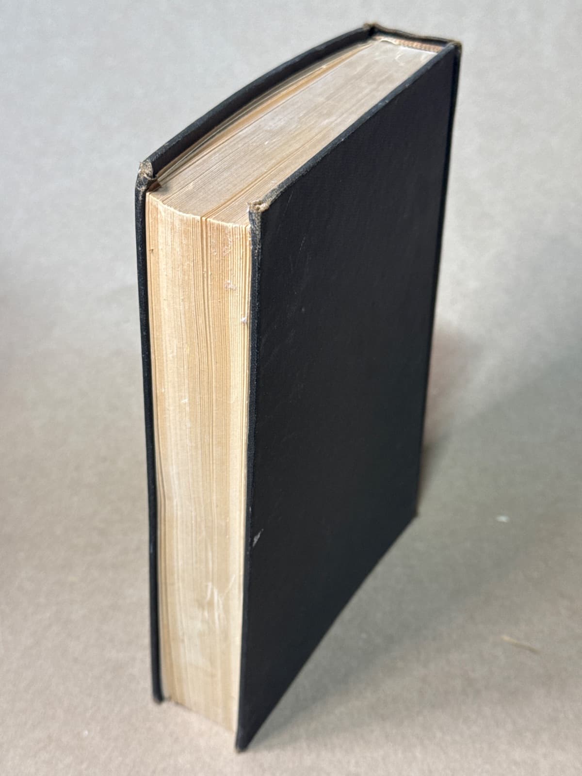 Life of George Washington Part One by Washington Irving - quarter view showing binding condition