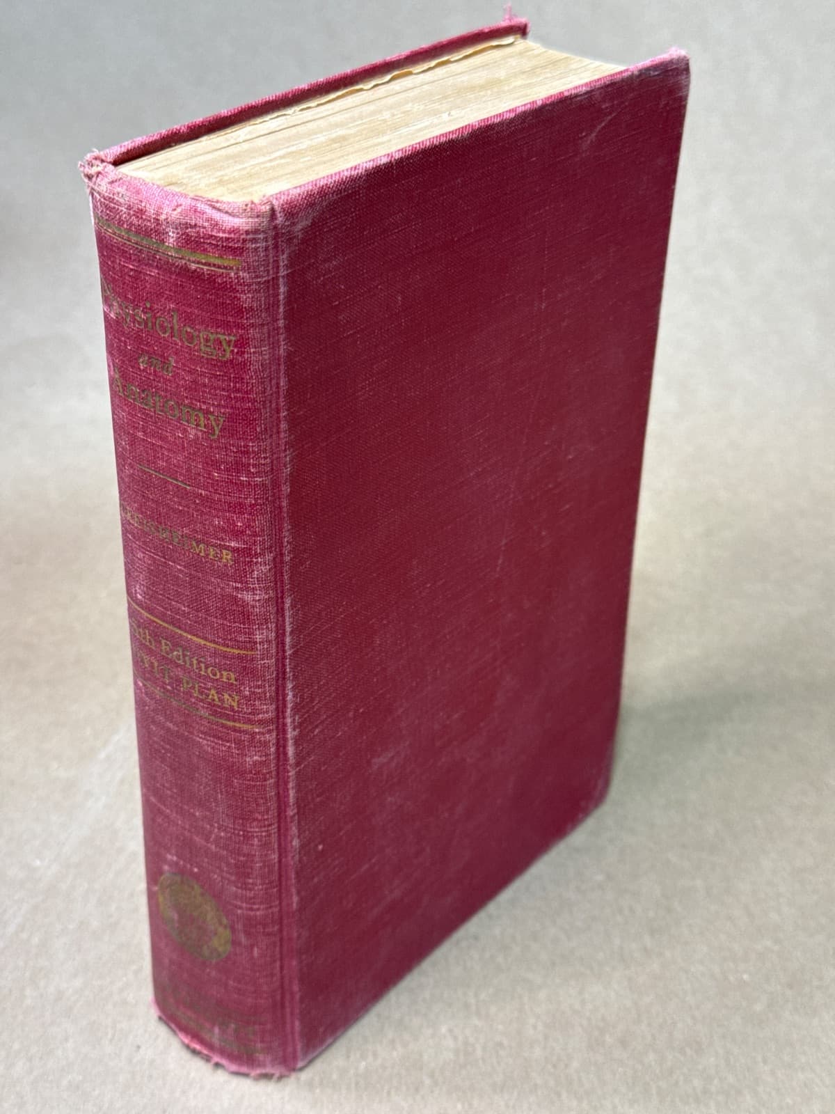 Physiology and Anatomy 5th edition by Esther M. Greisheimer - quarter view showing binding condition