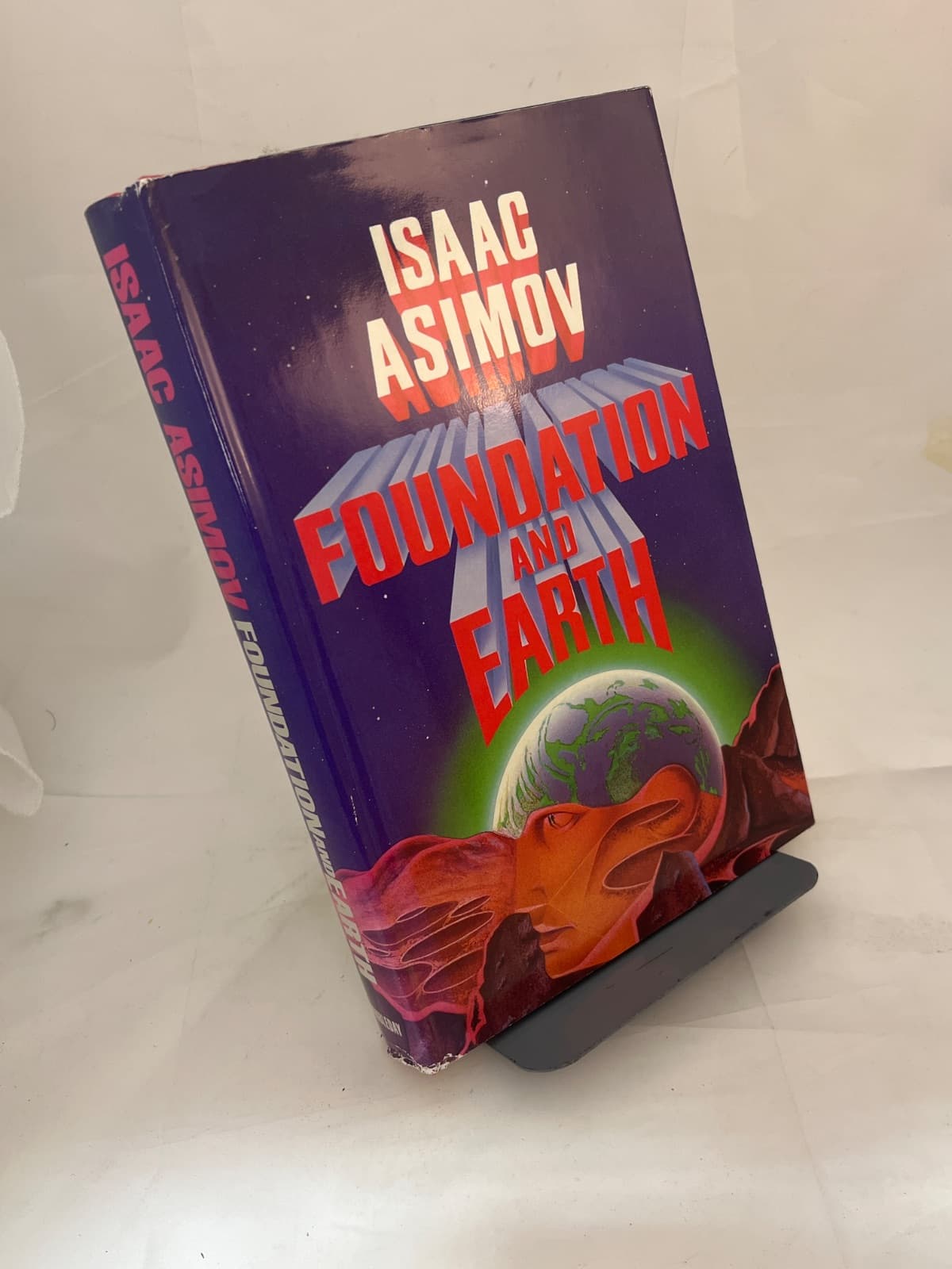 Foundation and Earth by Isaac Asimov - front cover