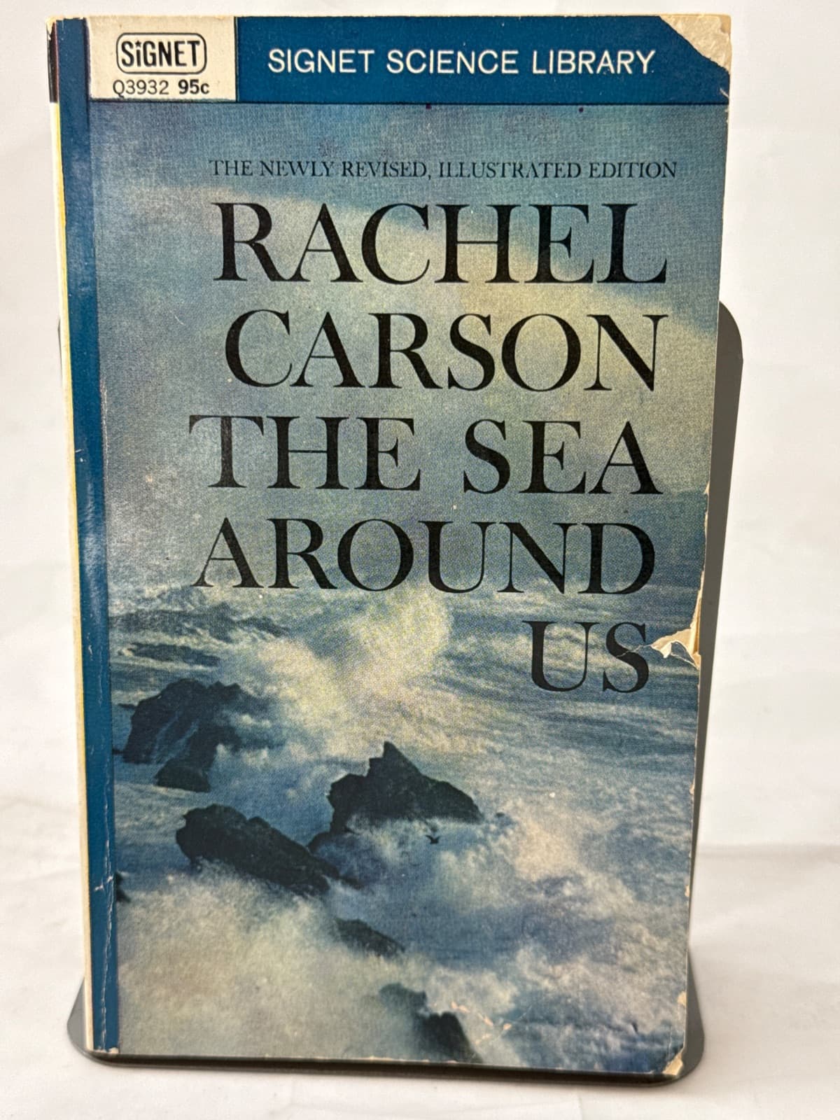 The Sea Around Us by Rachel Carson - front cover