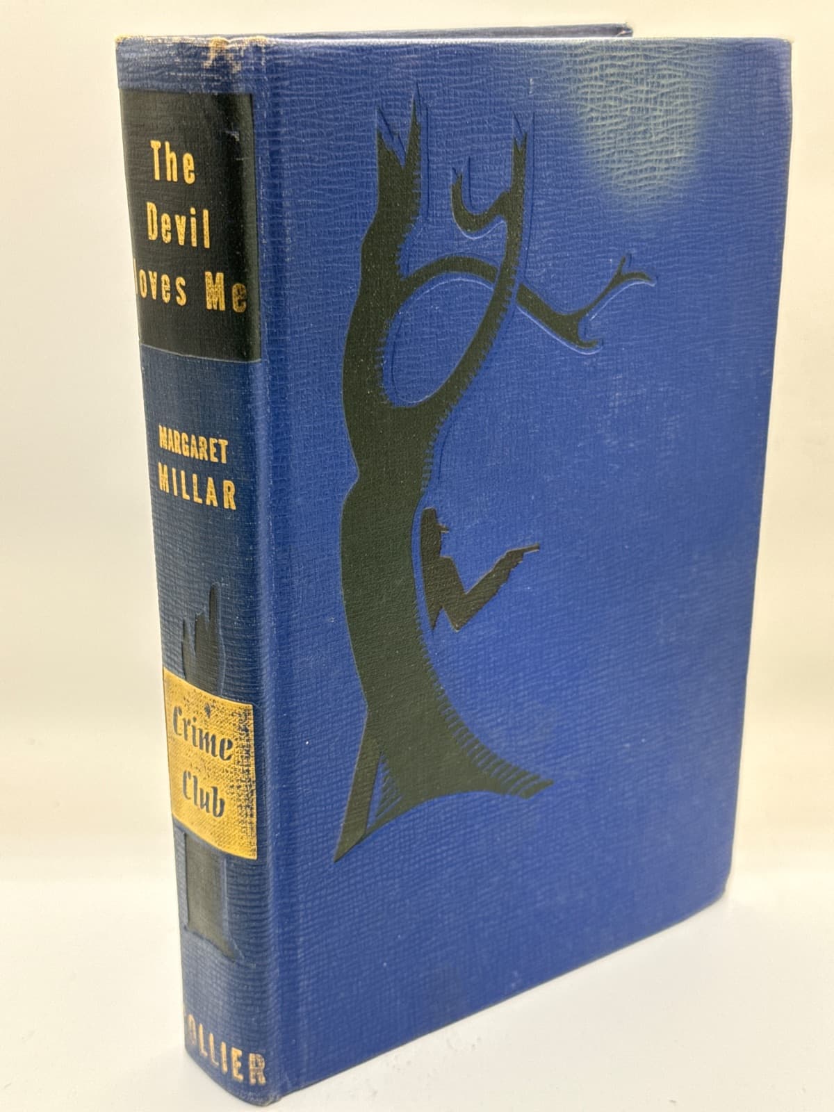 The Devil Loves Me by Margaret Millar - front cover