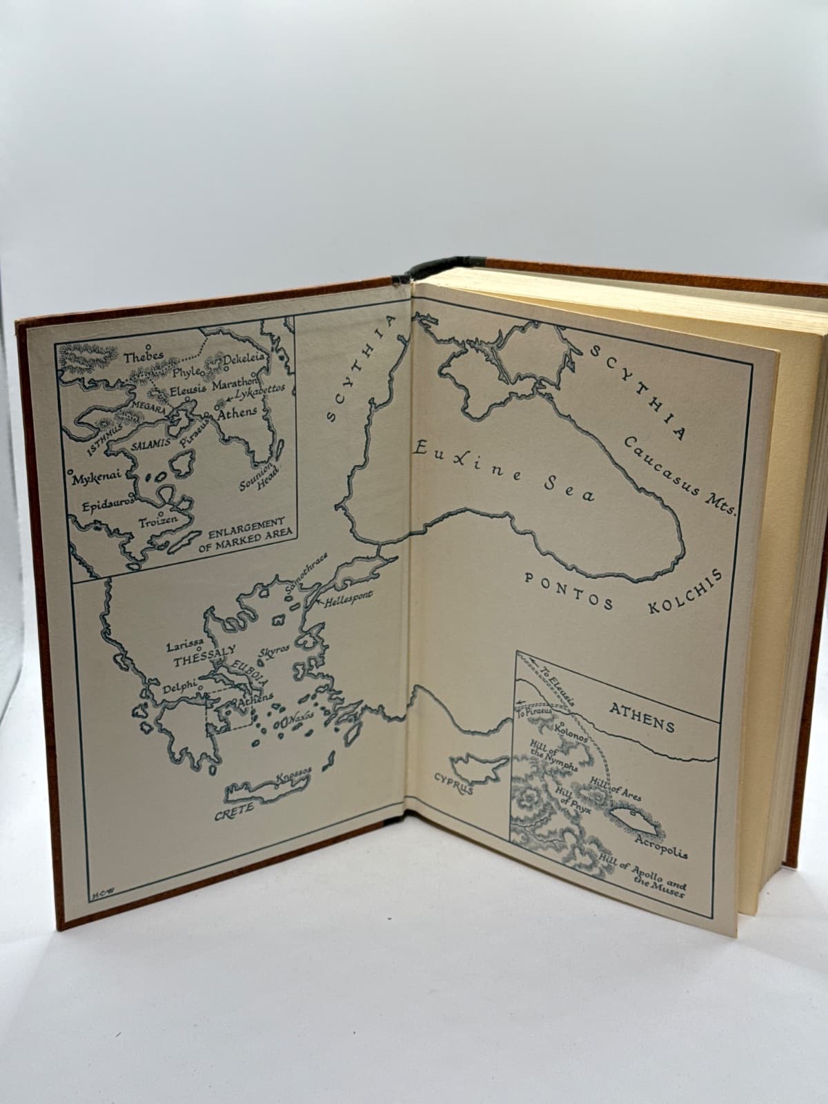 The Bull from the Sea by Mary Renault - additional view