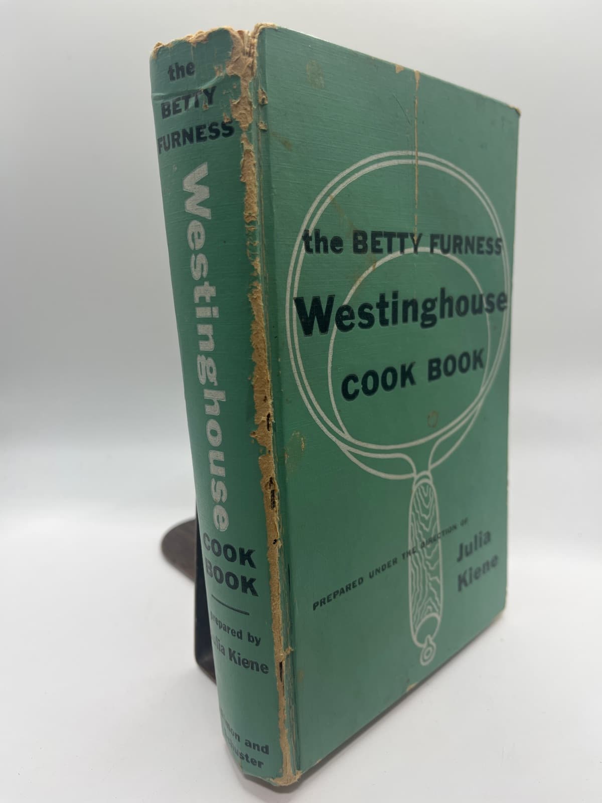 The Betty Furness Westinghouse Cook Book by Julia Kiene - quarter view showing binding condition
