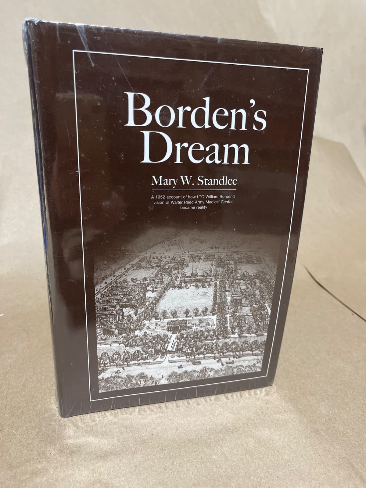 Borden's Dream by Mary W. Standlee - front cover