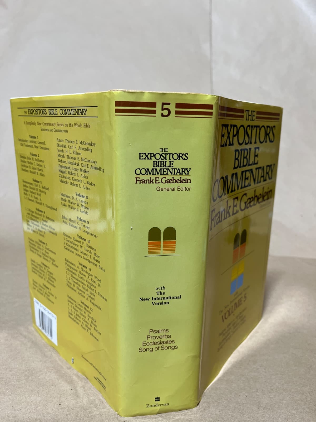The Expositor's Bible Commentary, Volume 5 by Frank E. Gaebelein (General Editor) - quarter view showing binding condition