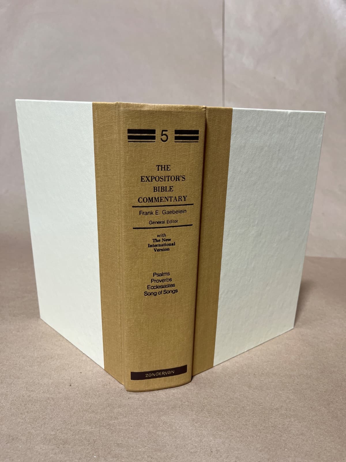The Expositor's Bible Commentary, Volume 5 by Frank E. Gaebelein (General Editor) - additional view