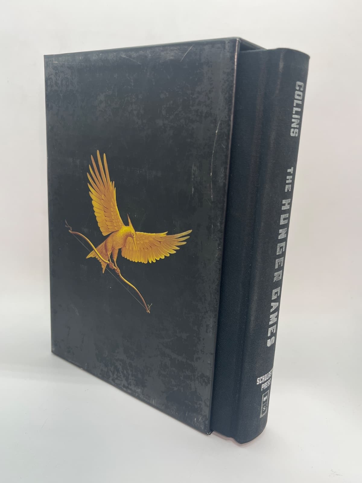 The Hunger Games Collector's Edition w Slipcase  by Suzanne Collins - front cover