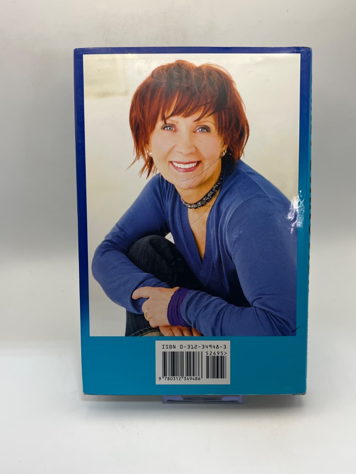 Twelve Sharp w Black Lettering  by Janet Evanovich - additional view