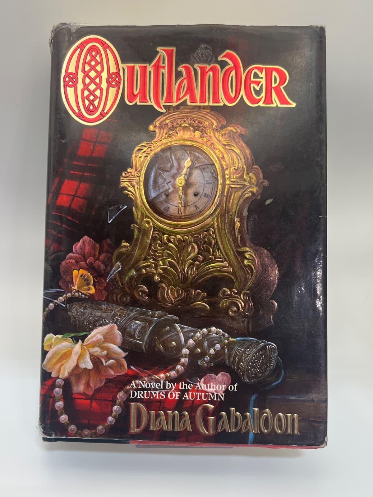 Outlander - 1st Edition , 10th Printing - Original Cover  by Diana Gabaldon - front cover