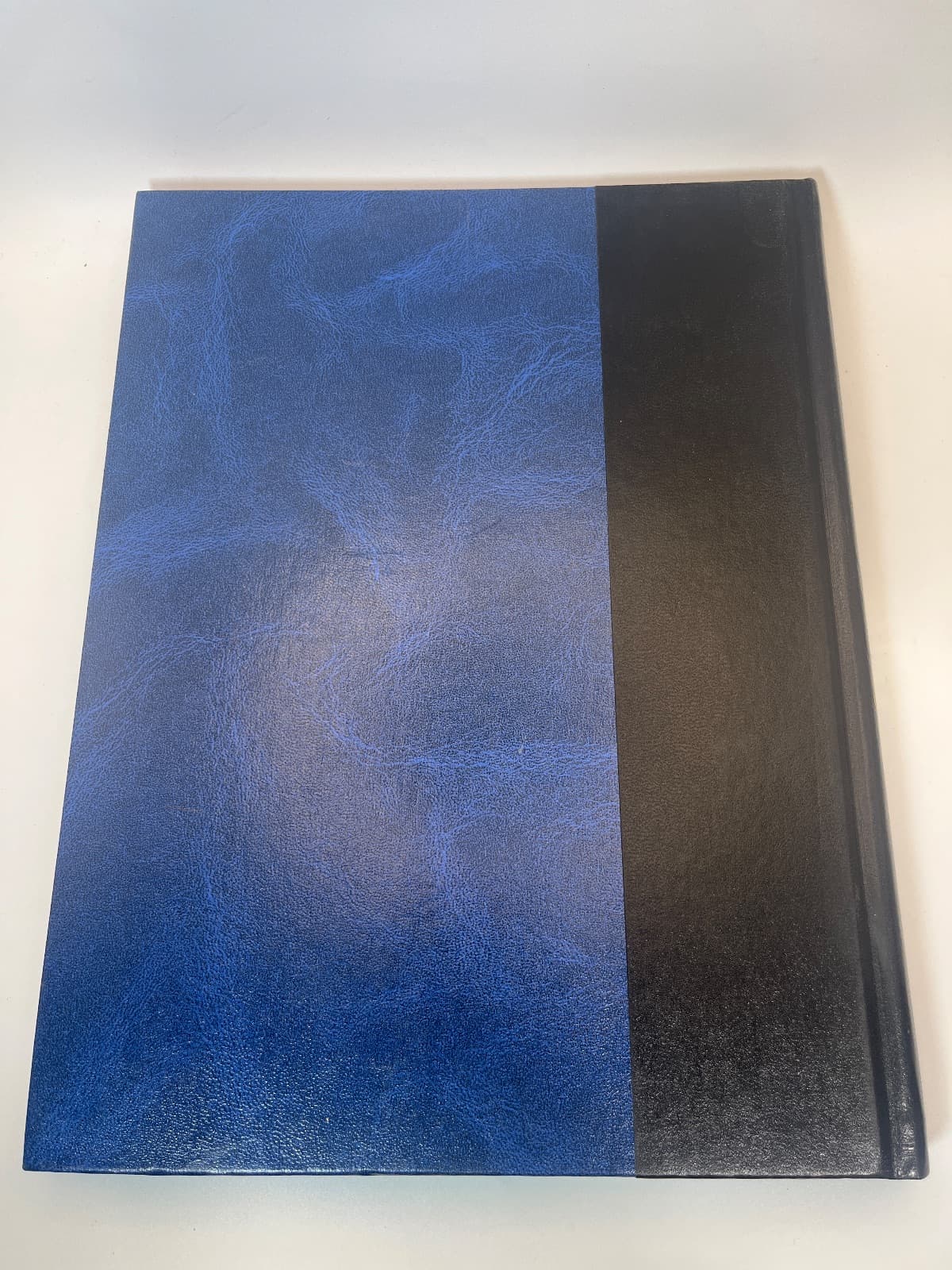 Rolls-Royce Owners' Club Desk Diary 2005 by Roll's Royce - additional view
