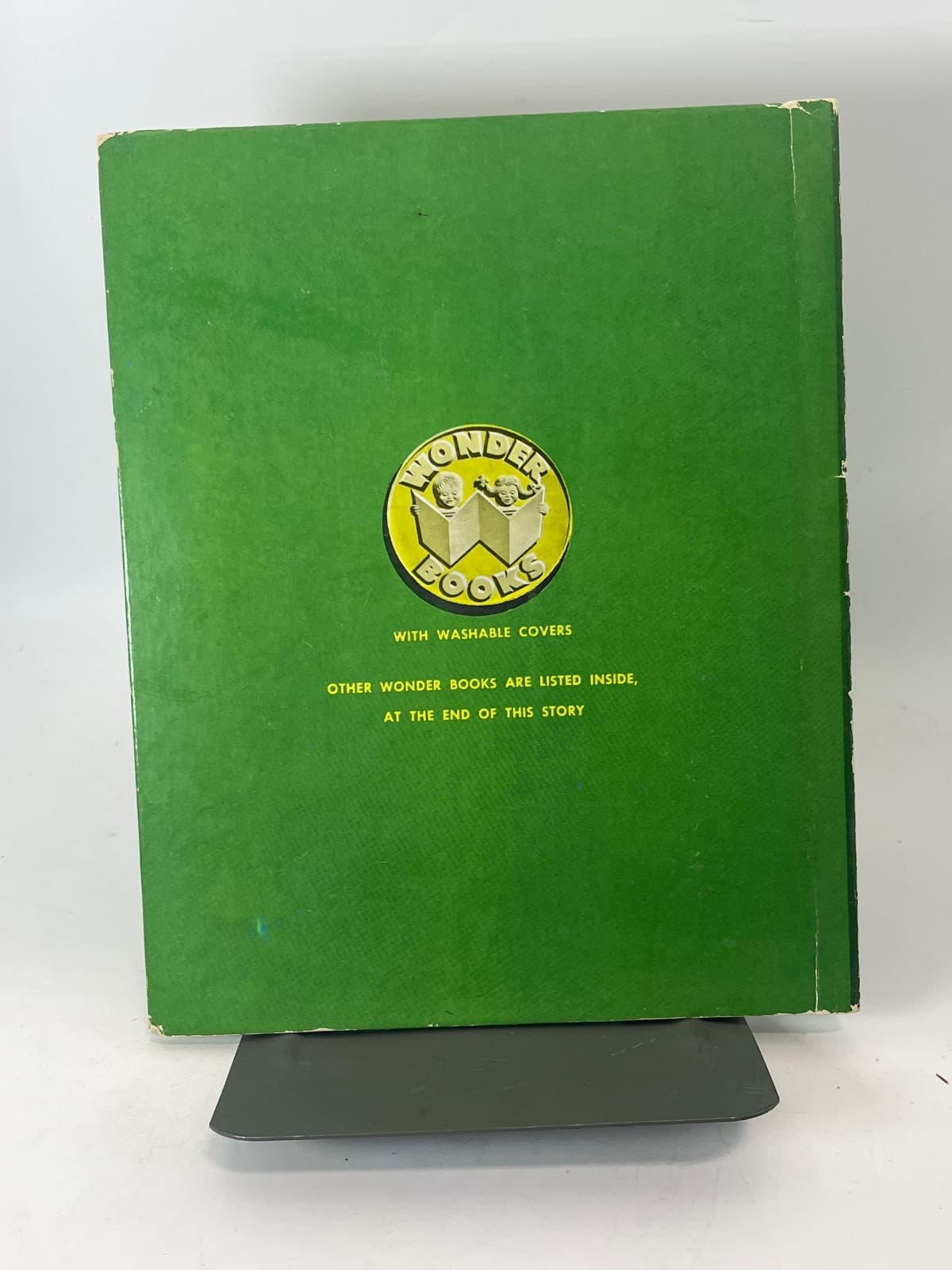 Peter Pan - Wonder books by Marcia Martin - additional view