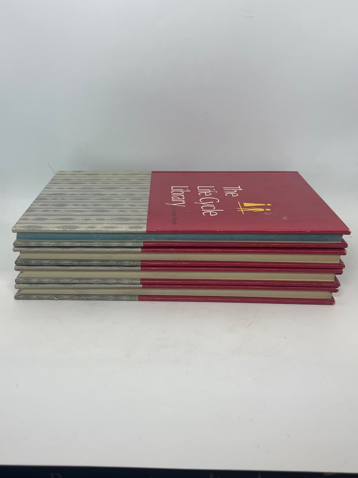 The Life Cycle Library for Young People - additional view