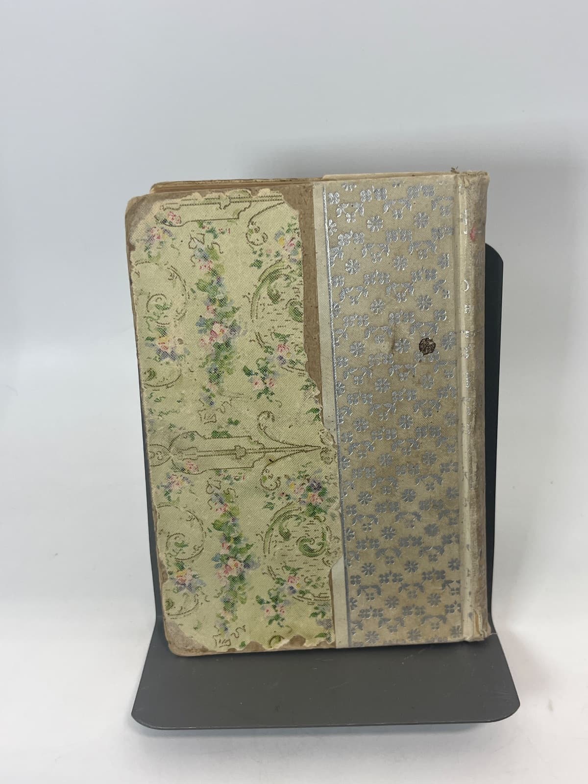 Mosses from an Old Manse by Nathaniel Hawthorne - additional view