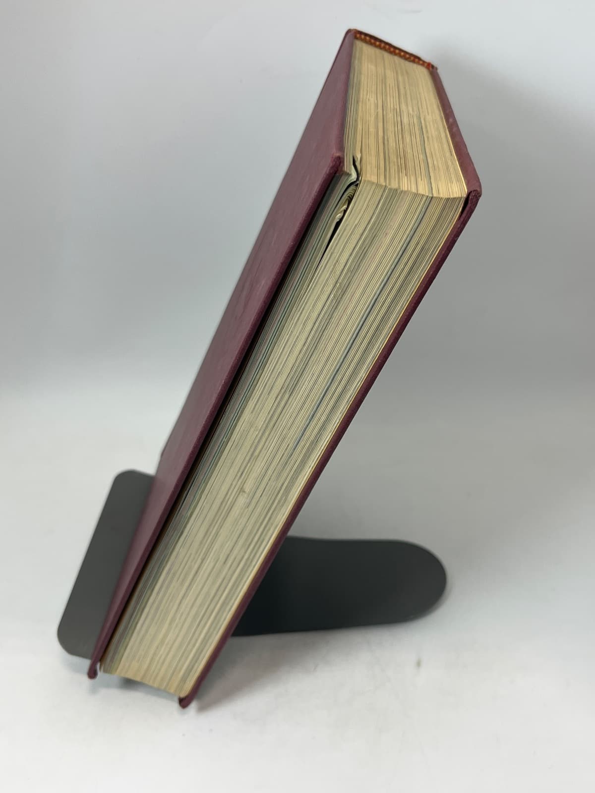 Standard Reference Encyclopedia Yearbook 1968 - quarter view showing binding condition