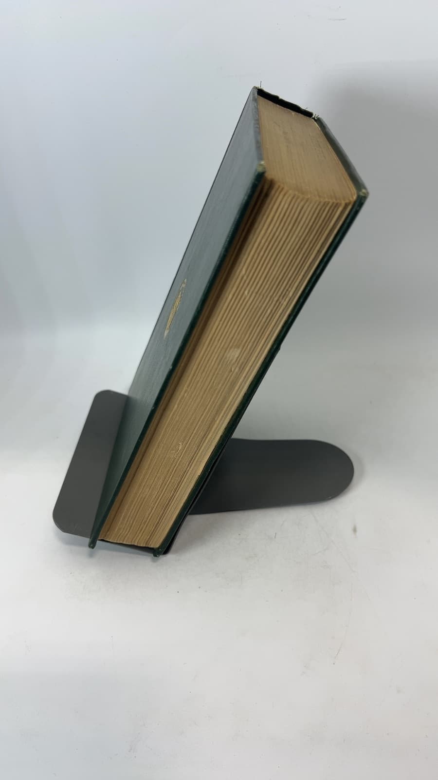English Lands Letters and Kings: From Celt to Tudor by Donald G. Mitchell - additional view